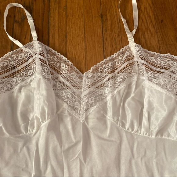 Vintage Sears Elegant White Lace Chemise - Picture 2 of 8